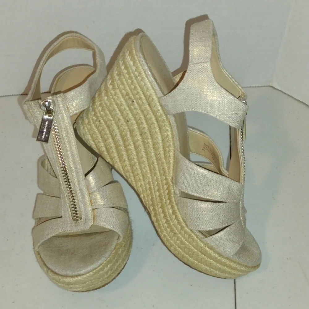 Michael Michael KorsBerkley Wedge Sandals size 6m